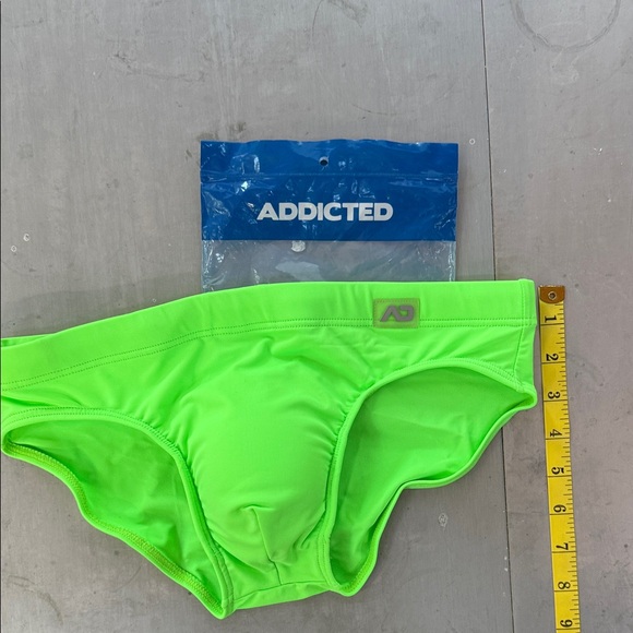 Addicted NWOT Basic Lemon Green Swim Brief Men’s L - Picture 4 of 6